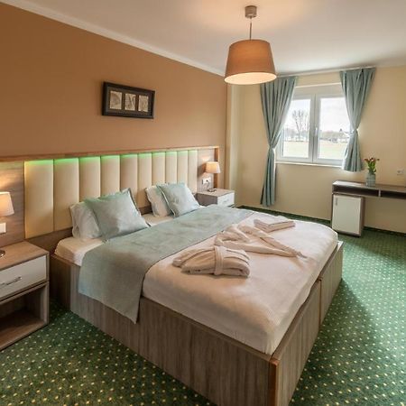 Mein Palace Hotel Okriftel Luaran gambar
