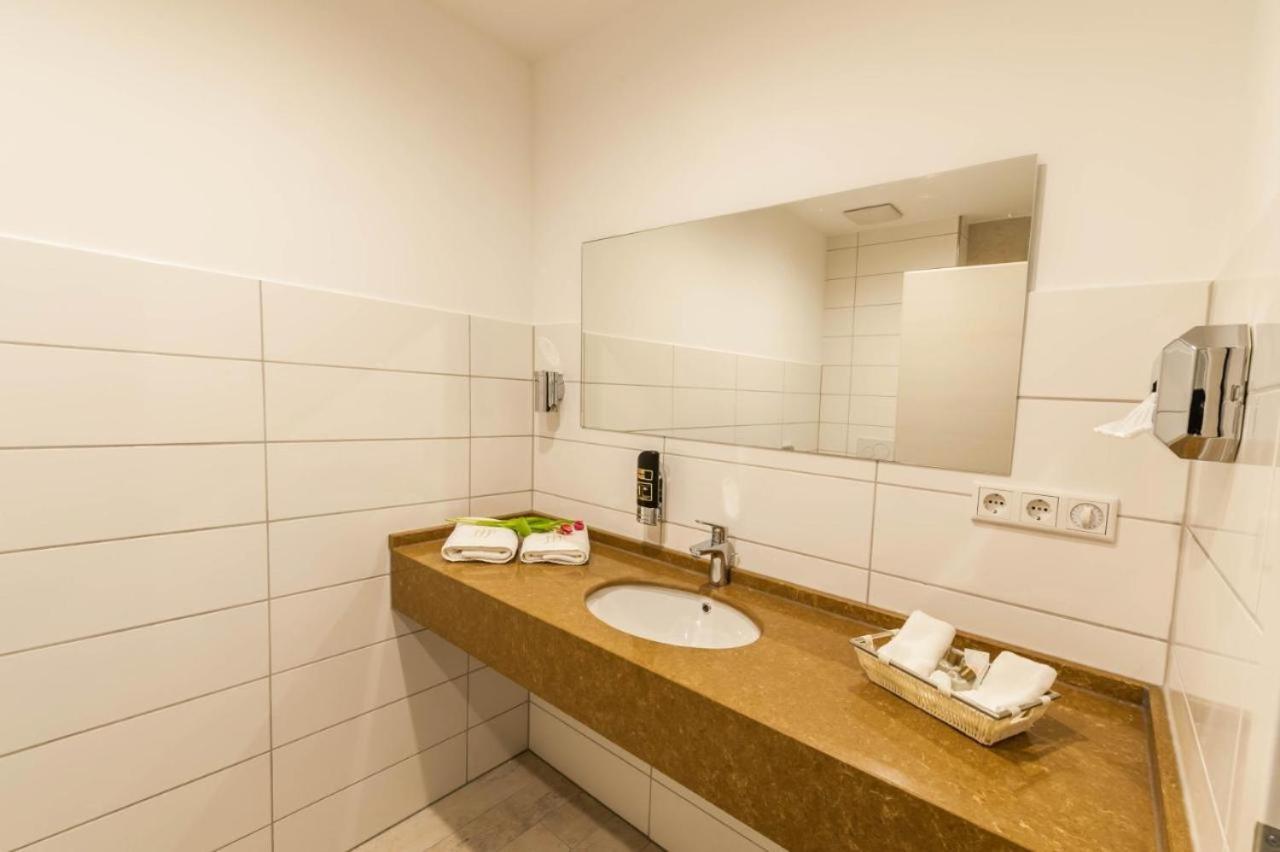 Mein Palace Hotel Okriftel Luaran gambar
